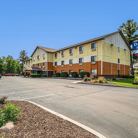 Days Inn & Suites By Wyndham Traverse City Kültér fotó