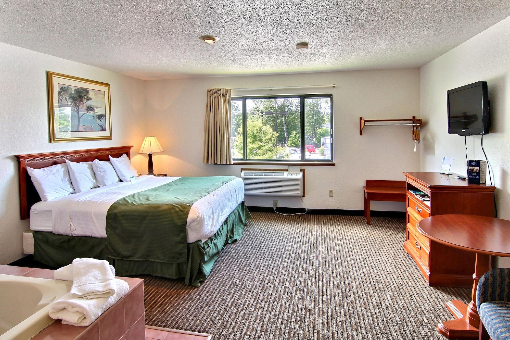 Days Inn & Suites By Wyndham Traverse City Szoba fotó