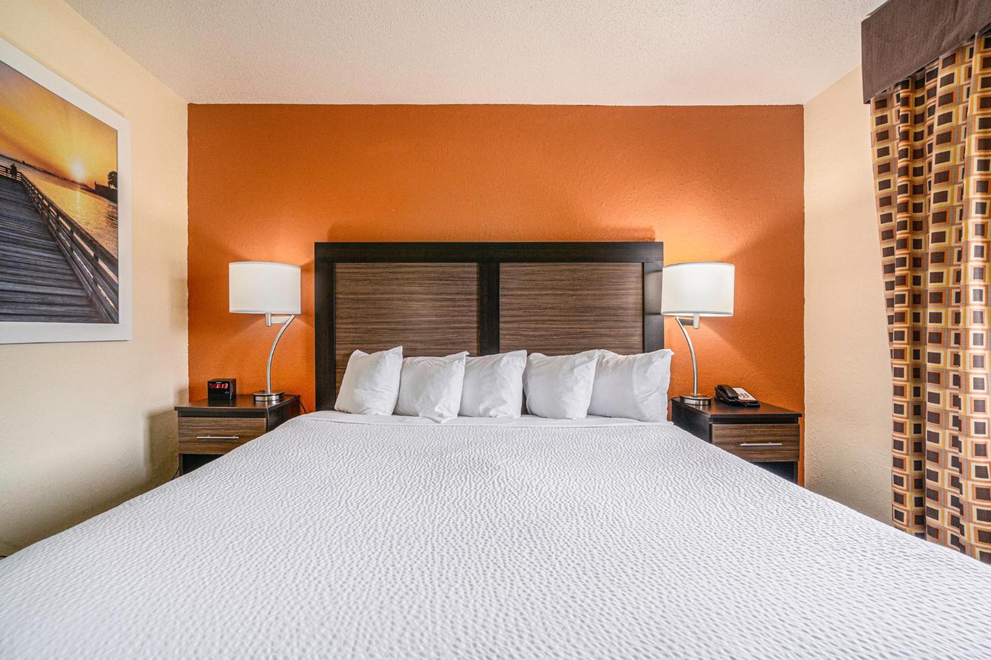 Days Inn & Suites By Wyndham Traverse City Kültér fotó